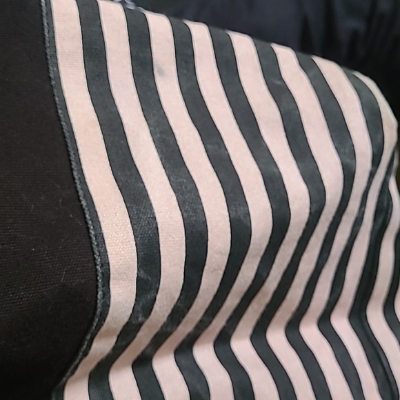 Victoria’s Secret | XL Tote Bag I Love VS Black Pink Striped | Zipper to close - Picture 7 of 14